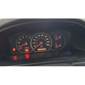 kia carnival ii del año 2004