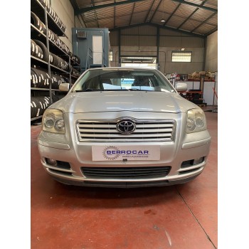toyota avensis berlina (t25) del año 2006