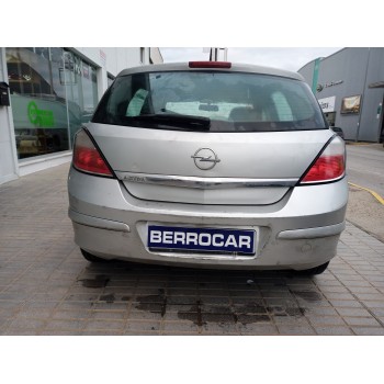opel astra h berlina del año 2006