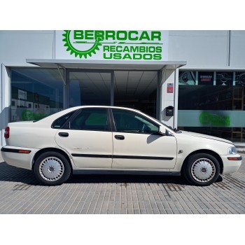 volvo s40 berlina del año 2003