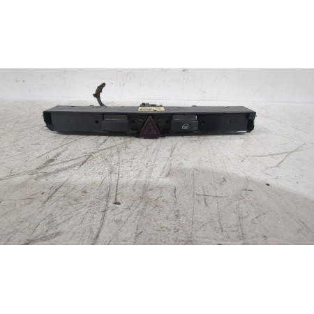 Recambio de warning para opel zafira / zafira family b (a05) 1.9 cdti (m75) referencia OEM IAM 13100105  