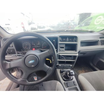 ford sierra berlina del año 1990