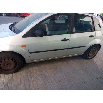 ford fiesta (cbk) del año 2003