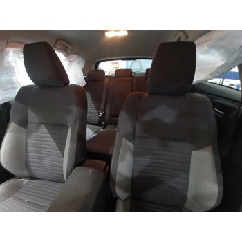 toyota auris touring sports (e18) del año 2016