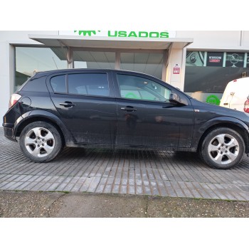 opel astra h berlina del año 2004