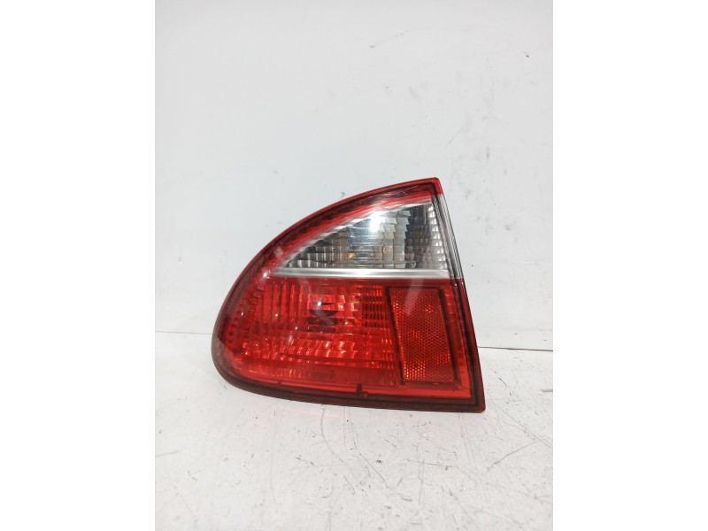 Recambio de piloto trasero izquierdo para seat leon (1m1) 1.9 tdi referencia OEM IAM 1M694511101C  