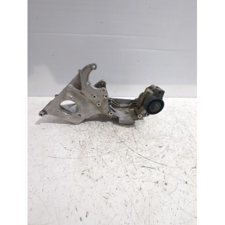 Recambio de soporte alternador para seat leon (1m1) 1.9 tdi referencia OEM IAM 038903143H  