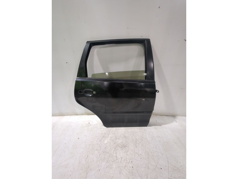 Recambio de puerta trasera derecha para volkswagen polo iv (9n_, 9a_) 1.4 16v referencia OEM IAM 6Q6833056H  