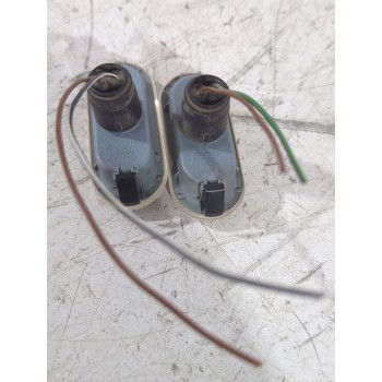 Recambio de pilotos laterales para volkswagen polo iv (9n_, 9a_) 1.4 16v referencia OEM IAM 1J0949117  