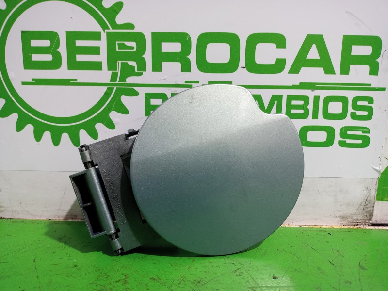 Recambio de tapa exterior combustible para peugeot 307 berlina (s2) 1.6 16v hdi referencia OEM IAM 9643083777  