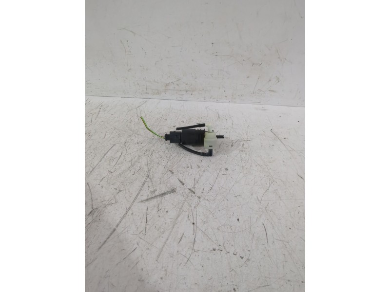 Recambio de bomba limpia para volkswagen polo iv (9n_, 9a_) 1.4 16v referencia OEM IAM 1K6955651  