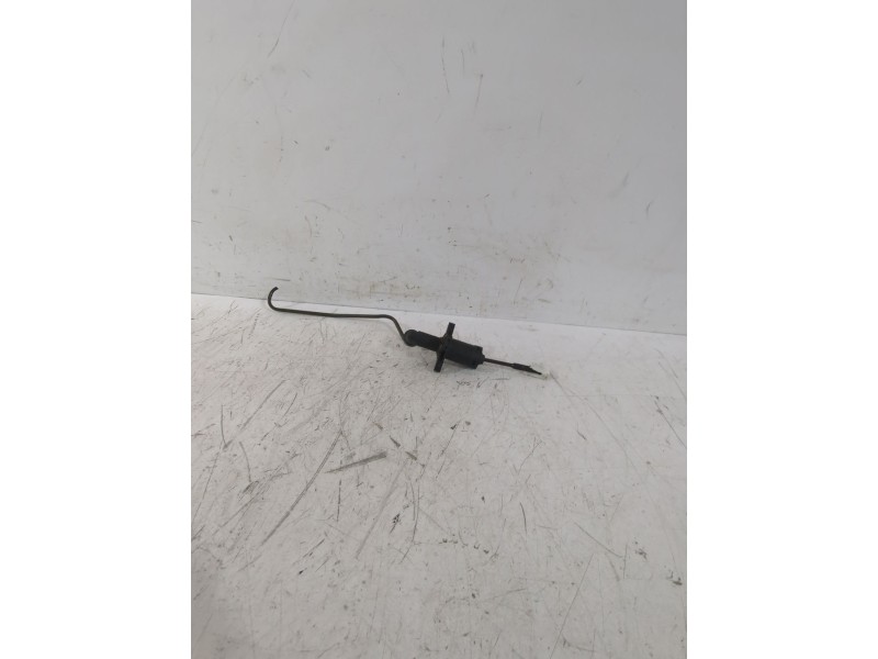 Recambio de bombin embrague para volkswagen polo iv (9n_, 9a_) 1.4 16v referencia OEM IAM 6Q0721388G  