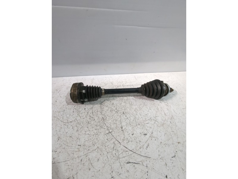 Recambio de transmision delantera izquierda para volkswagen polo iv (9n_, 9a_) 1.4 16v referencia OEM IAM 6Q0407271AT  