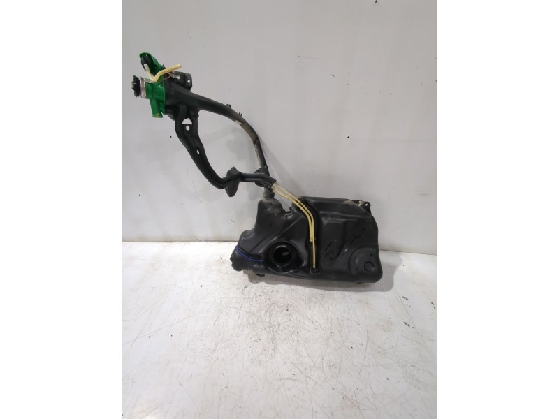 Recambio de deposito combustible para volkswagen polo iv (9n_, 9a_) 1.4 16v referencia OEM IAM 6R0201060AD  