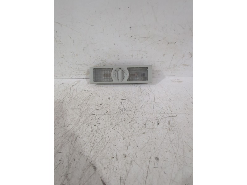 Recambio de luz interior para volkswagen polo iv (9n_, 9a_) 1.4 16v referencia OEM IAM 08864000L3  