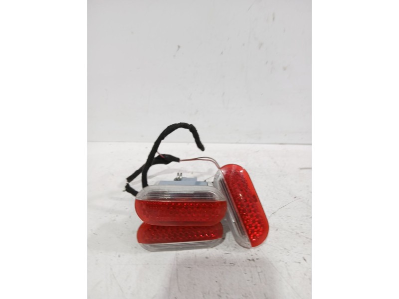 Recambio de piloto matricula para seat leon (1m1) 1.9 tdi referencia OEM IAM 1J0947411B  