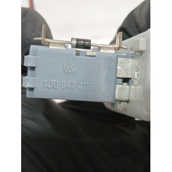 Recambio de piloto matricula para seat leon (1m1) 1.9 tdi referencia OEM IAM 1J0947411B  