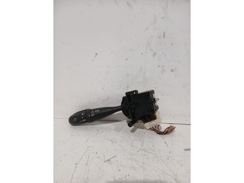 Recambio de mando luces para suzuki swift iii (mz, ez) 1.3 (rs 413) referencia OEM IAM 3721062JA1  