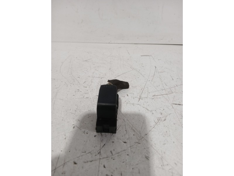 Recambio de mando elevalunas delantero derecho para suzuki swift iii (mz, ez) 1.3 (rs 413) referencia OEM IAM 62J003434T  