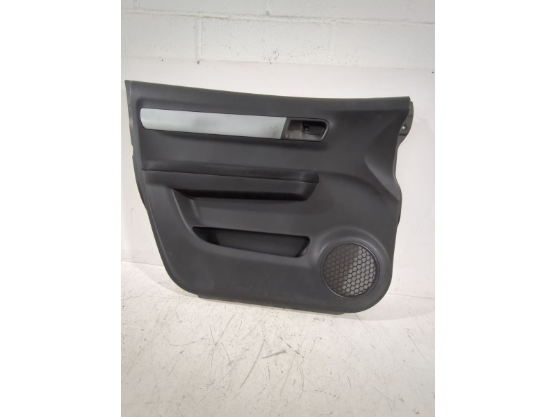 Recambio de guarnecido puerta delantera izquierda para suzuki swift iii (mz, ez) 1.3 (rs 413) referencia OEM IAM 8372162JA  