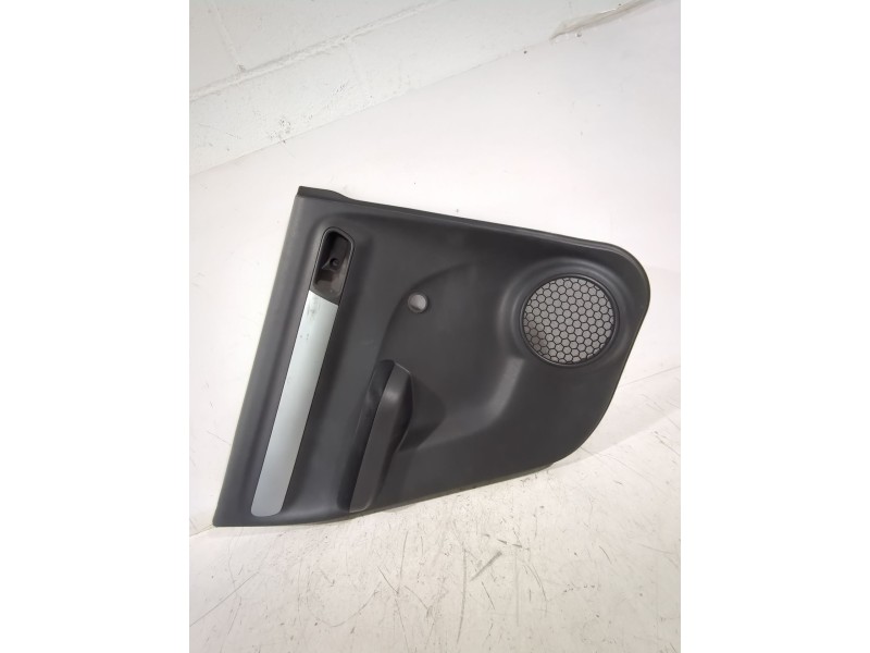 Recambio de guarnecido puerta trasera izquierda para suzuki swift iii (mz, ez) 1.3 (rs 413) referencia OEM IAM 8374162J0  
