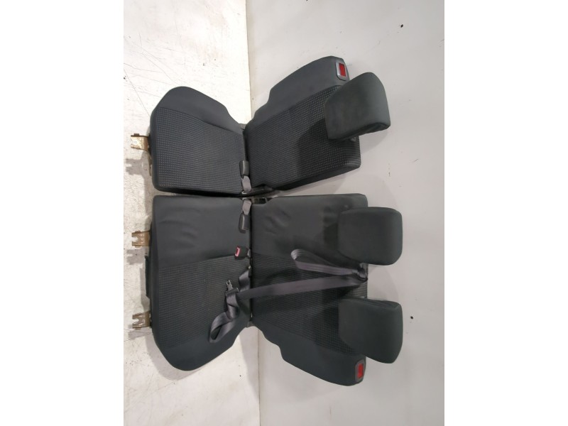 Recambio de asiento trasero para suzuki swift iii (mz, ez) 1.3 (rs 413) referencia OEM IAM   