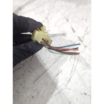 Recambio de retrovisor derecho para suzuki swift iii (mz, ez) 1.3 (rs 413) referencia OEM IAM 2601103RH  