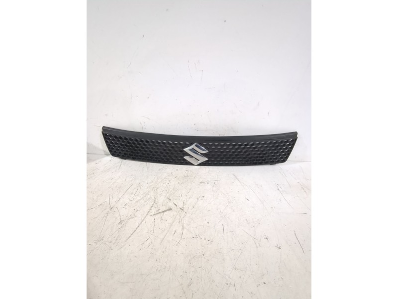 Recambio de rejilla paragolpes central para suzuki swift iii (mz, ez) 1.3 (rs 413) referencia OEM IAM 7174163J00  