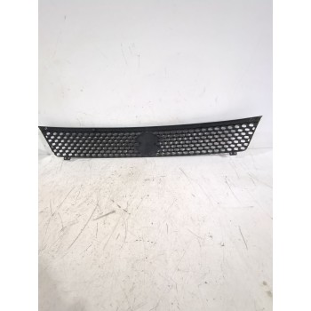 Recambio de rejilla paragolpes central para suzuki swift iii (mz, ez) 1.3 (rs 413) referencia OEM IAM 7174163J00  