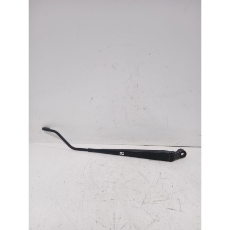 Recambio de brazo limpia delantero izquierdo para suzuki swift iii (mz, ez) 1.3 (rs 413) referencia OEM IAM 3831063J60000  