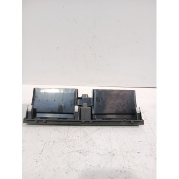 Recambio de rejilla aireadora para suzuki swift iii (mz, ez) 1.3 (rs 413) referencia OEM IAM 7361063J00  