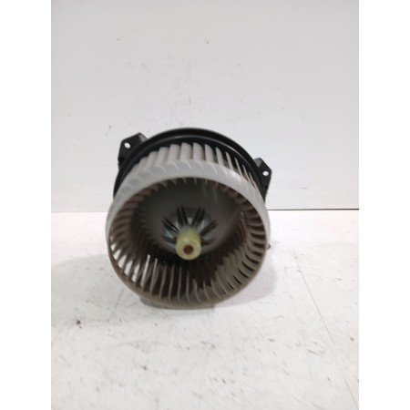 Recambio de motor calefaccion para suzuki swift iii (mz, ez) 1.3 (rs 413) referencia OEM IAM 2727000311  