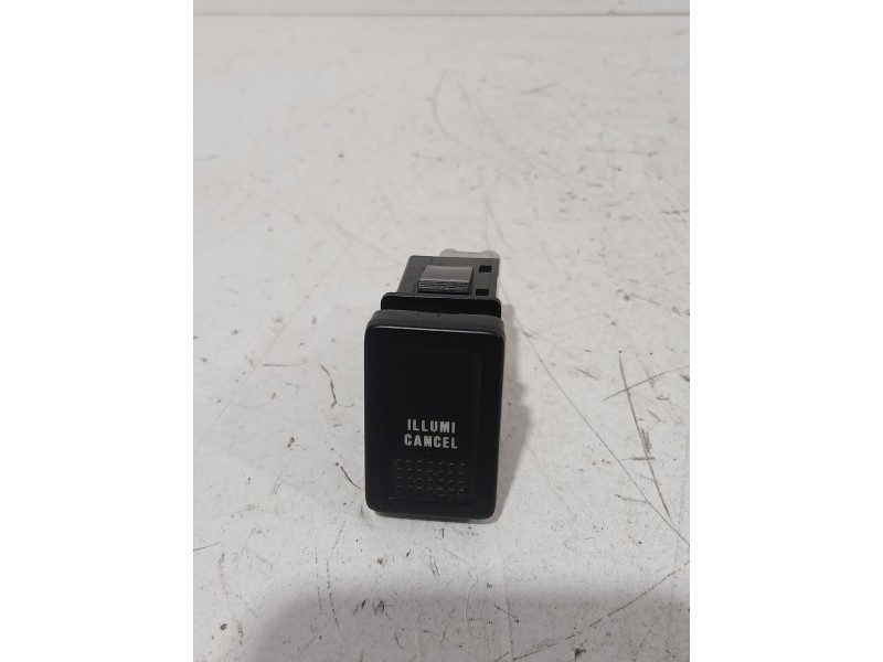 Recambio de interruptor para suzuki swift iii (mz, ez) 1.3 (rs 413) referencia OEM IAM R23423  