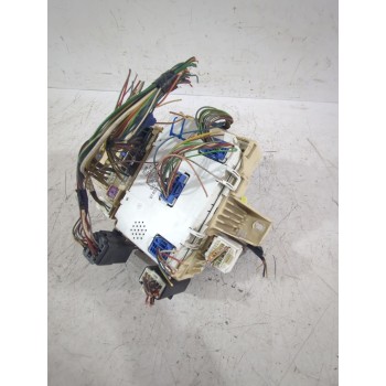 Recambio de caja reles / fusibles para suzuki swift iii (mz, ez) 1.3 (rs 413) referencia OEM IAM 3677062J20  