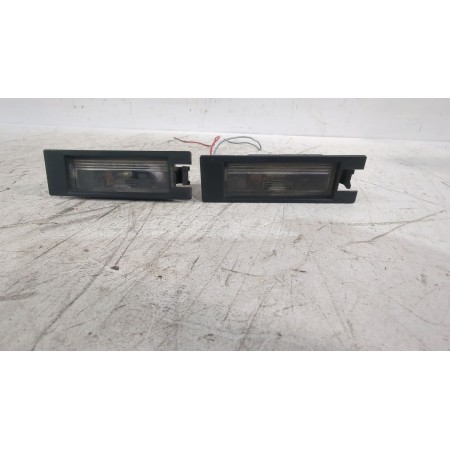 Recambio de piloto matricula para opel zafira / zafira family b (a05) 1.9 cdti (m75) referencia OEM IAM 0461200  