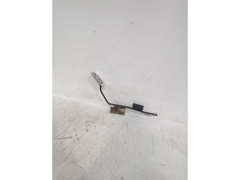 Recambio de pedal acelerador para suzuki swift iii (mz, ez) 1.3 (rs 413) referencia OEM IAM 4940062J50000  