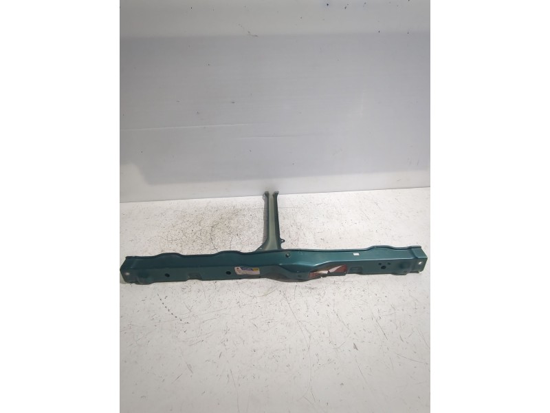 Recambio de panel frontal para suzuki swift iii (mz, ez) 1.3 (rs 413) referencia OEM IAM 5823062J00 / 5824162J00  