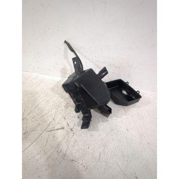 Recambio de caja reles / fusibles para suzuki swift iii (mz, ez) 1.3 (rs 413) referencia OEM IAM PA66PPE  