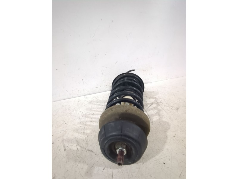 Recambio de amortiguador delantero izquierdo para suzuki swift iii (mz, ez) 1.3 (rs 413) referencia OEM IAM 4160262J13  
