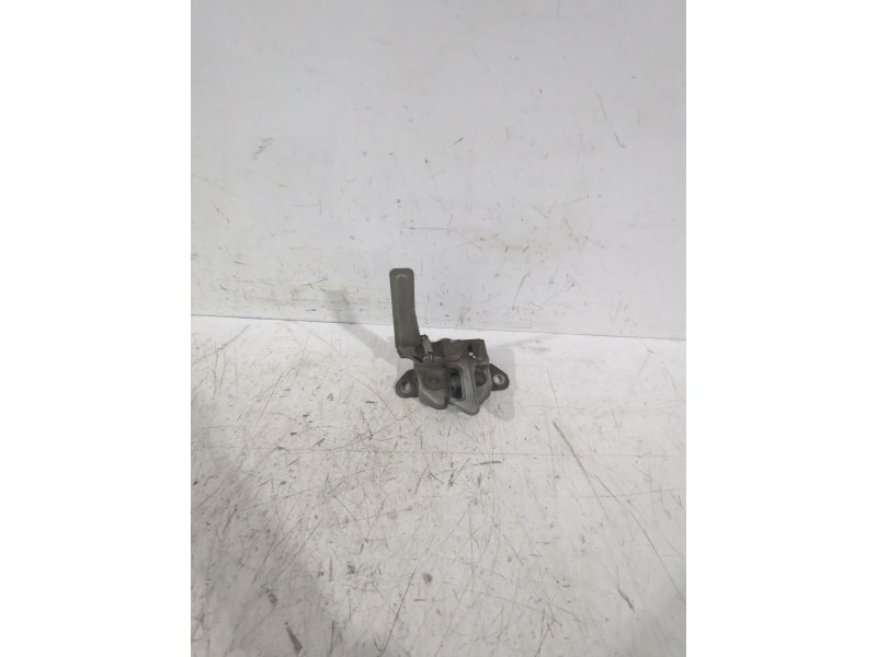 Recambio de cerradura capo para suzuki swift iii (mz, ez) 1.3 (rs 413) referencia OEM IAM 8211062J10  