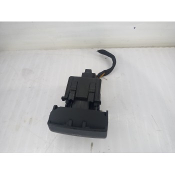 Recambio de freno de mano electrico para peugeot 3008 style referencia OEM IAM 9666405677  