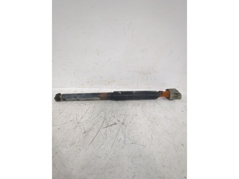 Recambio de amortiguador trasero derecho para mazda 3 sedán (bk) 1.6 (bk12) referencia OEM IAM BP4K28910D  