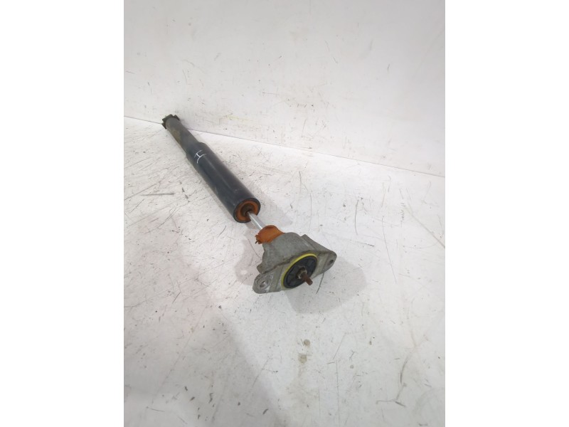 Recambio de amortiguador trasero izquierdo para mazda 3 sedán (bk) 1.6 (bk12) referencia OEM IAM BP4K28910D  