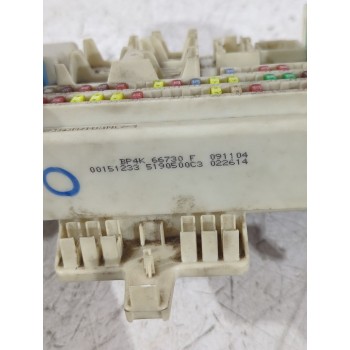 Recambio de caja reles / fusibles para mazda 3 sedán (bk) 1.6 (bk12) referencia OEM IAM BP4K66730  