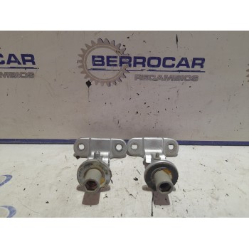 Recambio de bisagras para land rover discovery 2.7 td v6 cat referencia OEM IAM BHB780021  