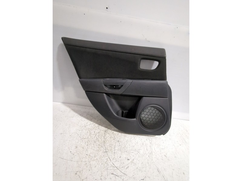 Recambio de guarnecido puerta trasera izquierda para mazda 3 sedán (bk) 1.6 (bk12) referencia OEM IAM BP4K68550  