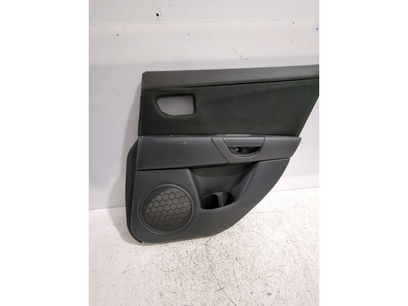 Recambio de guarnecido puerta trasera derecha para mazda 3 sedán (bk) 1.6 (bk12) referencia OEM IAM BP4K68520  