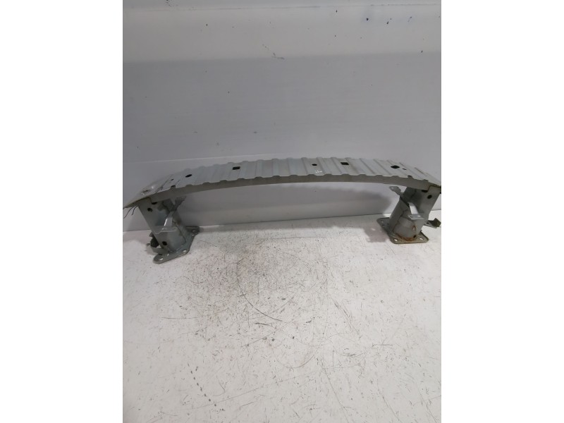 Recambio de refuerzo paragolpes delantero para mazda 3 sedán (bk) 1.6 (bk12) referencia OEM IAM BPYK5007YA  