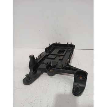 Recambio de soporte para volkswagen golf v (1k1) 2.0 tdi referencia OEM IAM 1K0915333  