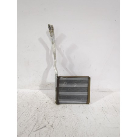 Recambio de radiador calefaccion / aire acondicionado para mazda 3 sedán (bk) 1.6 (bk12) referencia OEM IAM 8110011A  